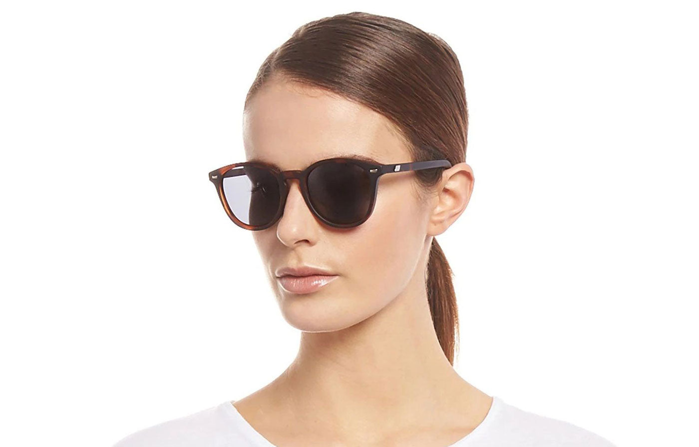 Le Specs Bandwagon Sunglasses - Matte Tort / Smoke Polarised