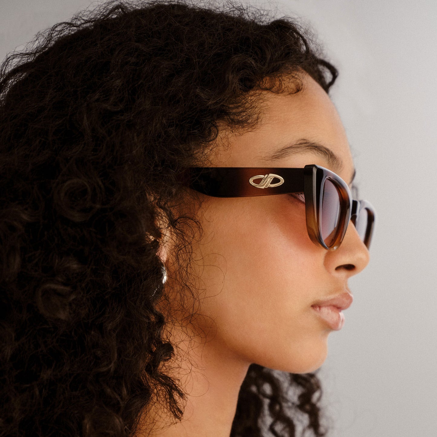 Le Specs Dream Lover Sunglasses - Dark Tort / Brown Gradient