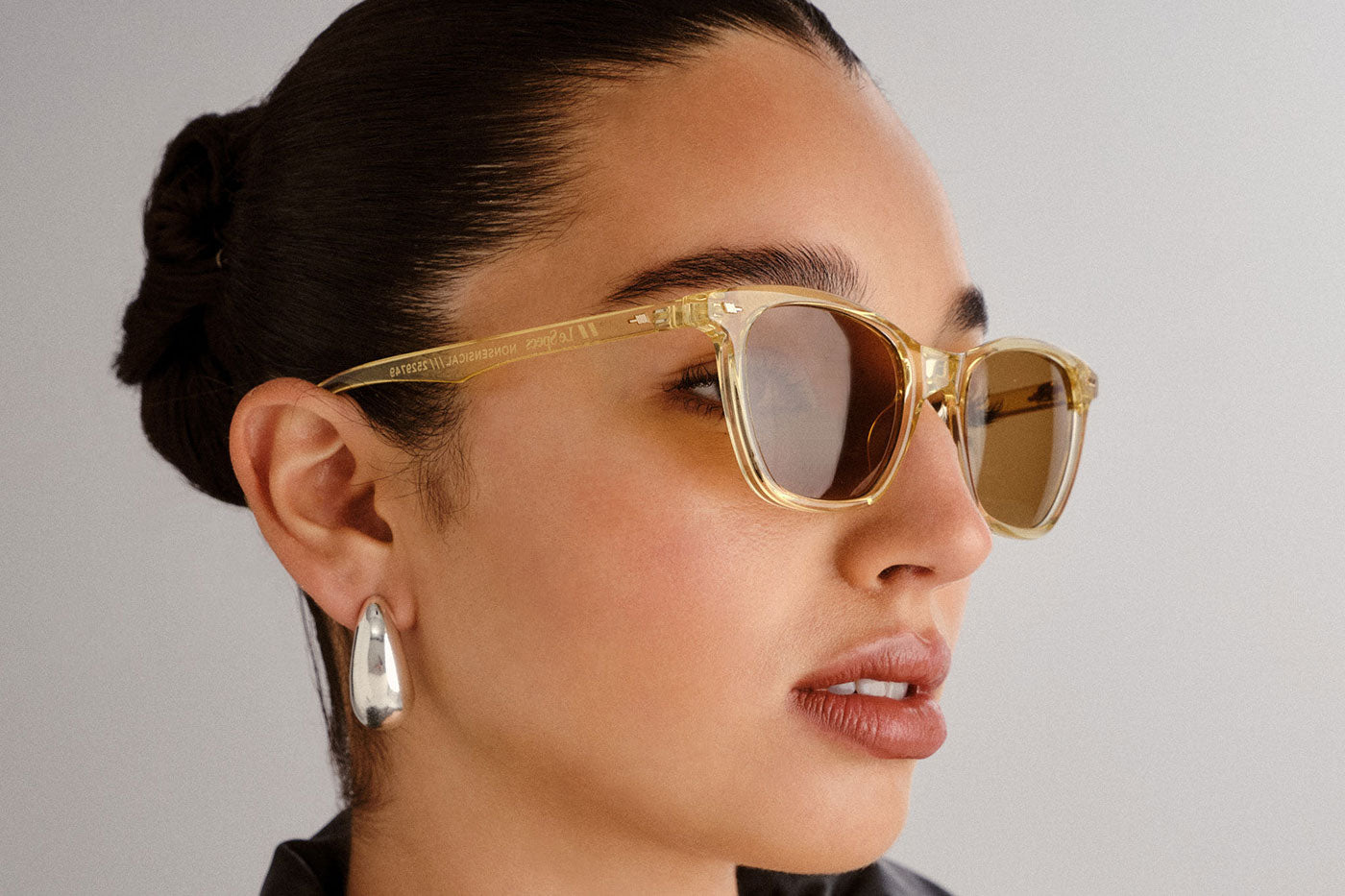 Le Specs Nonsensical Sunglasses - Blonde / Light Brown Mono