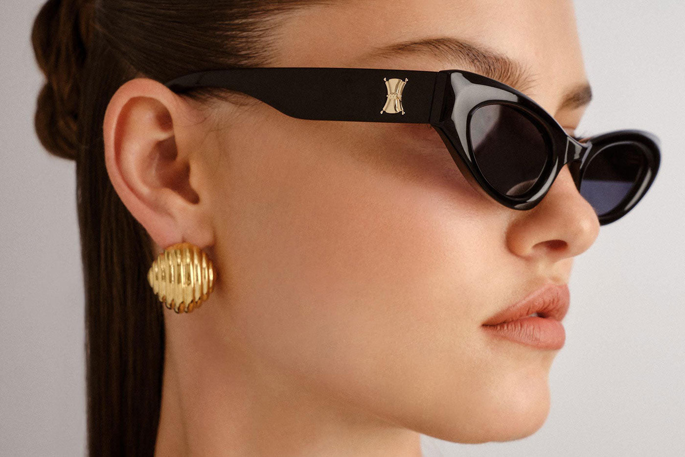 Le Specs The Stealth Sunglasses - Black / Smoke Mono