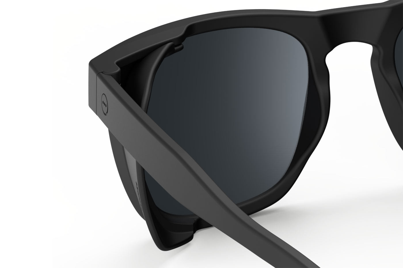 IZIPIZI Zenith Sunglasses - Black / Grey Cat 3.
